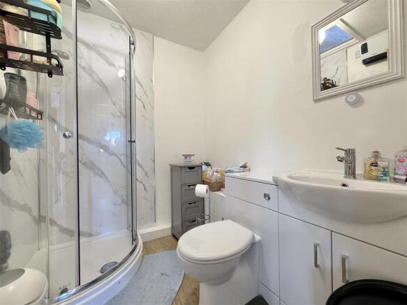 Shower Room.jpg