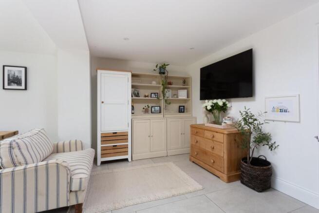 4 bed Detached for sale Image 7