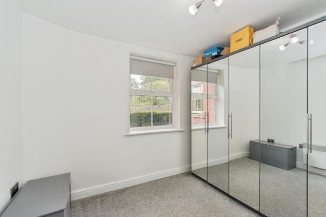 2 bed Apartment for sale Image 7