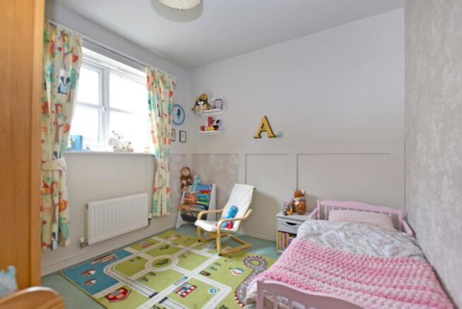 4 bed Detached for sale Image 11