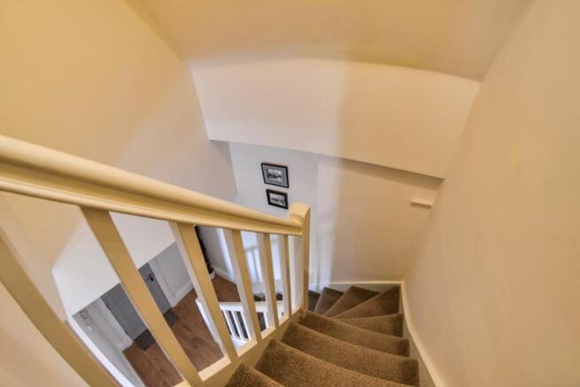 2 bed Apartment for sale Image 11