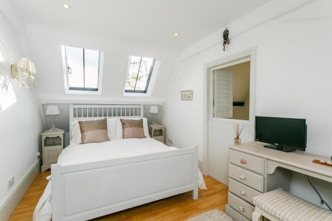 8314904-interior41-800.jpg