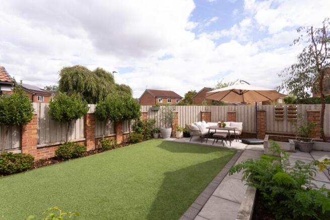 4 bed Detached for sale Image 8