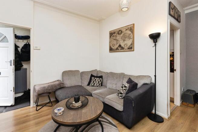 2 bed Semi-Detached for sale Image 4
