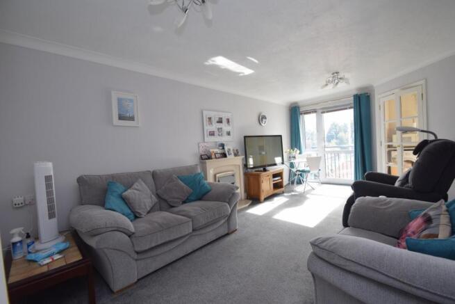 Flat 26 St Aidans Court Bedroom (6).JPG