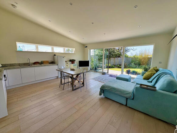 OPEN PLAN LIVING