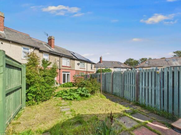 CAM02195G0-PR0087-STILL014