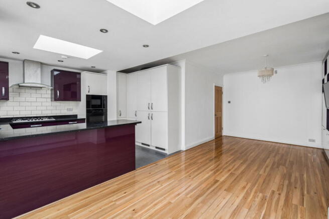 Cannon Lane, Pinner, HA5 1HN photo 4