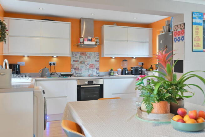 3 bed Detached for sale Image 10