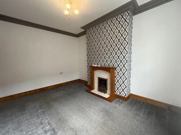 3 bed Terraced for sale Image 5