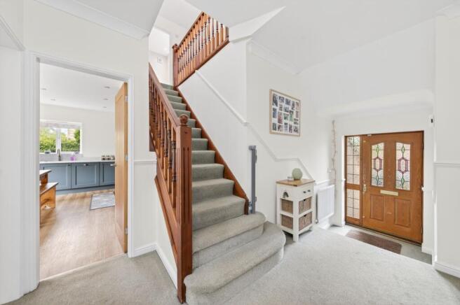 4 bed Detached for sale Image 6