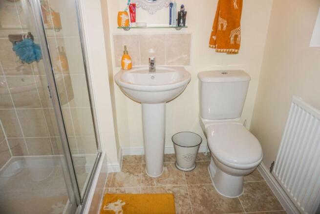 Master En-suite