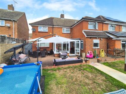Hughes Drive, Wainscott, Rochester, Kent, ME2