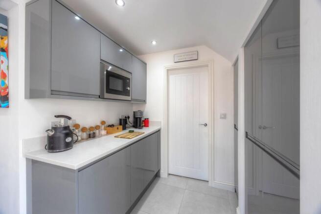 3 bed Semi-Detached for sale Image 7