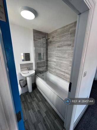 Ensuite - Bedroom 10