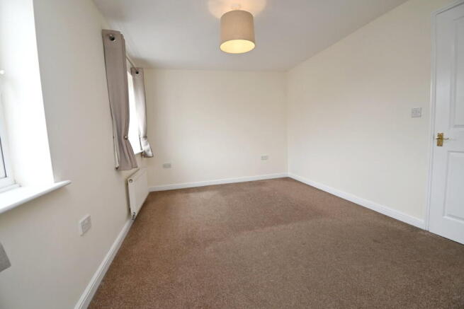 3 bed Semi-Detached for sale Image 10