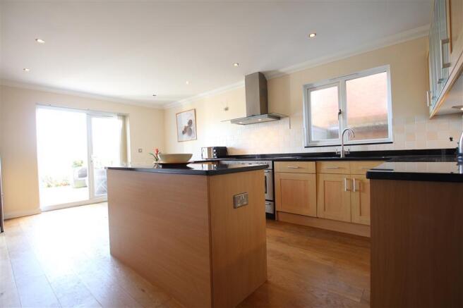 Kitchen/Breakfast Ro