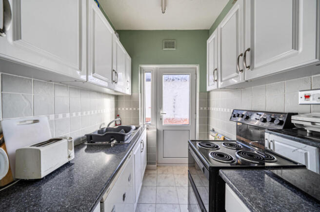 1395427-5-695e4c1...