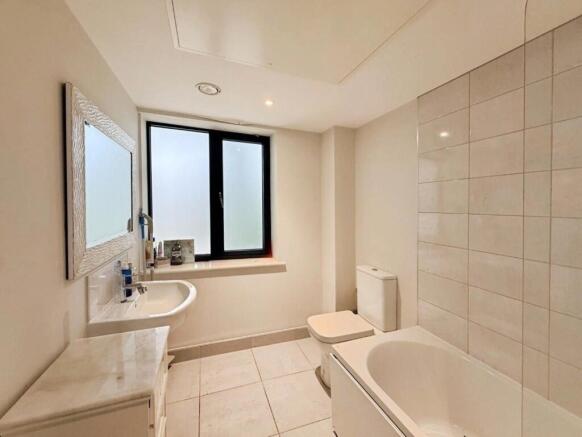 1 bed Flat to rent Image 9