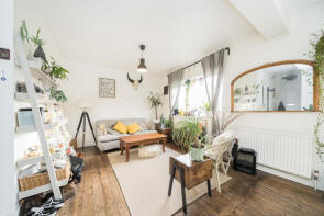 62, Finn House, Bevenden Street, Hackney, London N1 6BL