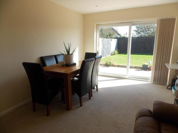Lounge/Dining Room
