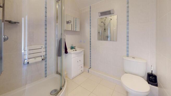 Lister-Court-Bathroom.jpg