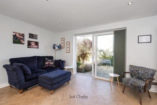 19 The Forstal, Pembury, TN2 4EG 008.jpg