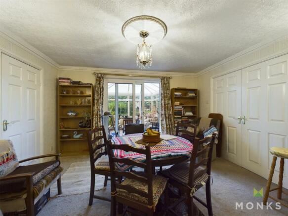 dining room2.jpg