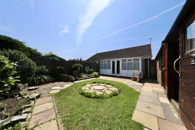2 bed Semi-Detached Bungalow for sale Image 4