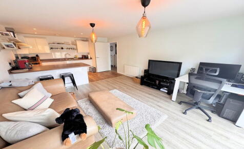Clevedon Walk, Nailsea - with parking