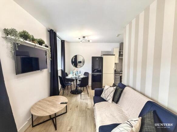 2 bed Apartment for sale Image 2