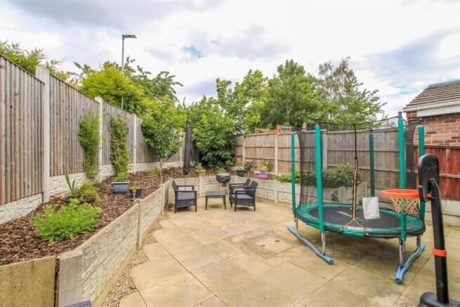 3 bed Detached for sale Image 11