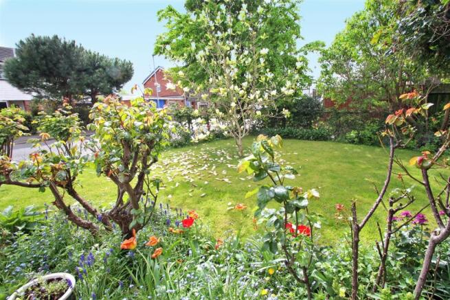 Side garden