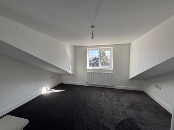 3 bed End of Terrace to rent Image 8