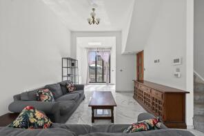 59, Marlborough Road, London N19 4PA