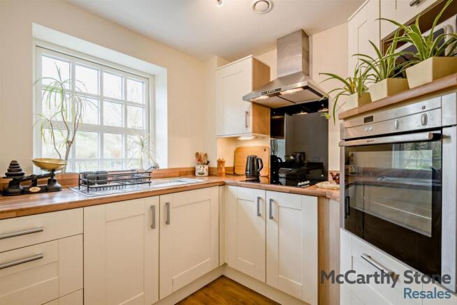8684560-interior07-800.jpg