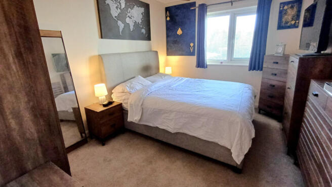 51 Deansgate Lane, Altrincham, WA14 1SP photo 4