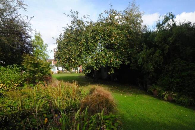 180' Rear Garden