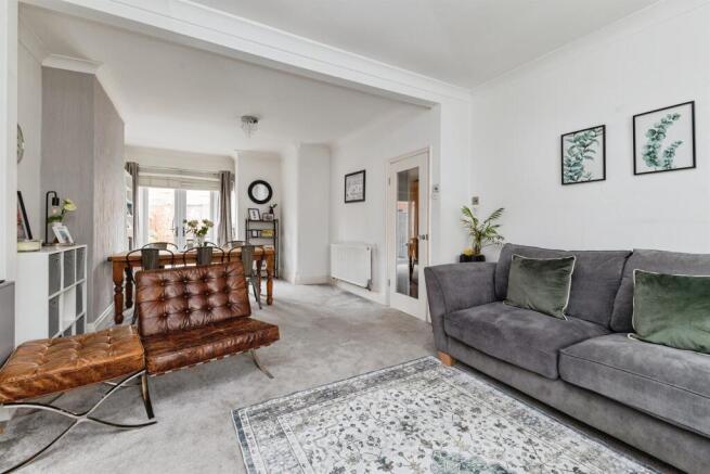3 bed Terraced for sale Image 6
