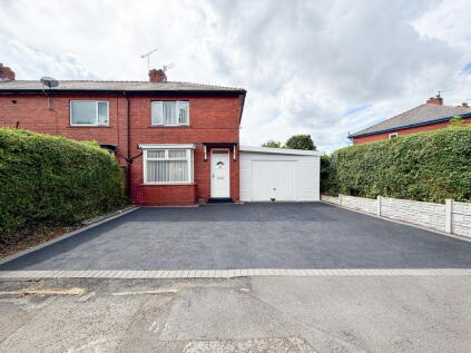 Lancaster Avenue, Stalybridge