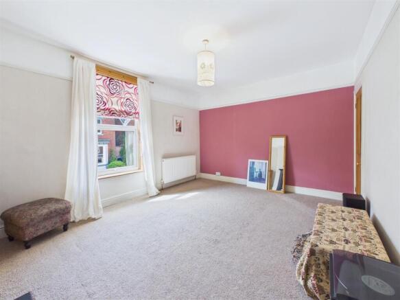 3 bed Terraced for sale Image 8
