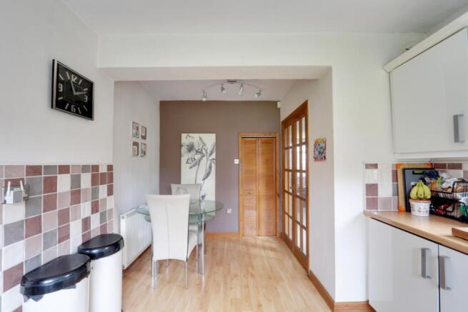 Into Breakfast Area 2