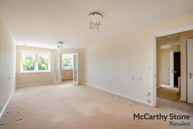 8695411-interior01-800.jpg