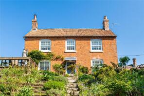 Canal House, Marlborough Road, Pewsey SN9 5NT