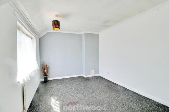 4 bed Terraced for sale Image 5
