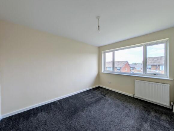 3 bed Semi-Detached to rent Image 11