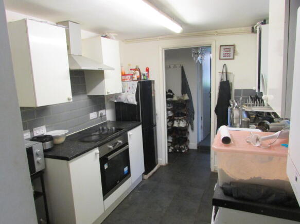 28, Napier Road, Luton photo 4