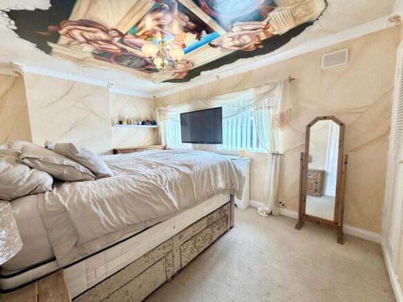2 bed Semi-Detached for sale Image 10