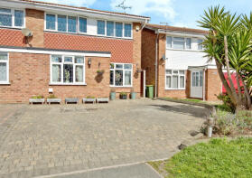 59, Goldsworthy Drive, Southend-on-sea SS3 0AU