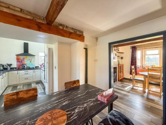 5 bed Character Property for sale Image 9